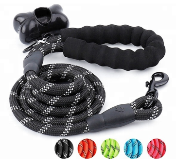 5 FT Leash With Comfortable Padded Handle and Reflective Threads